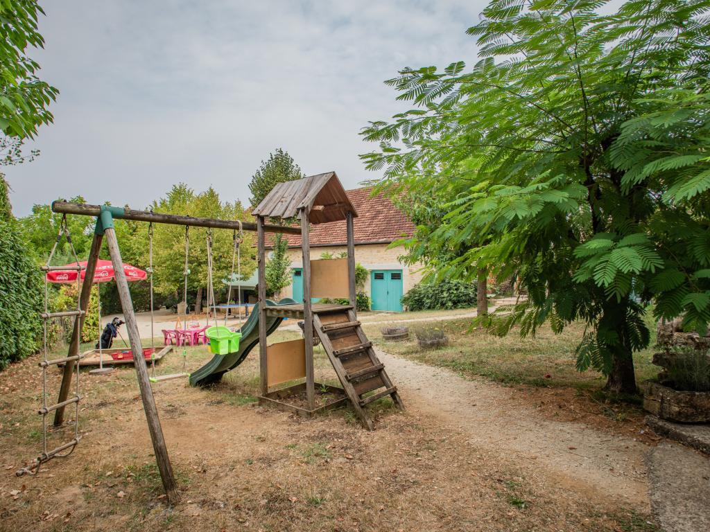 Maison Tournesol à Dégagnac, piscine chauffée et parc de jeux - Photo 36