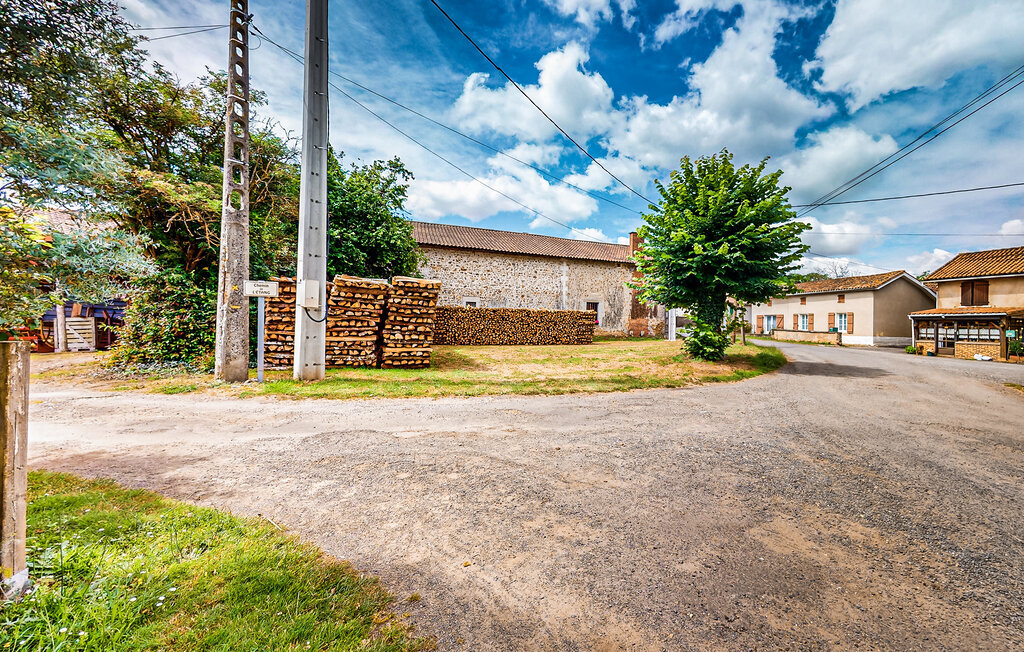 Maison rustique Gîte Au Naturel à Nieuil - Photo 12