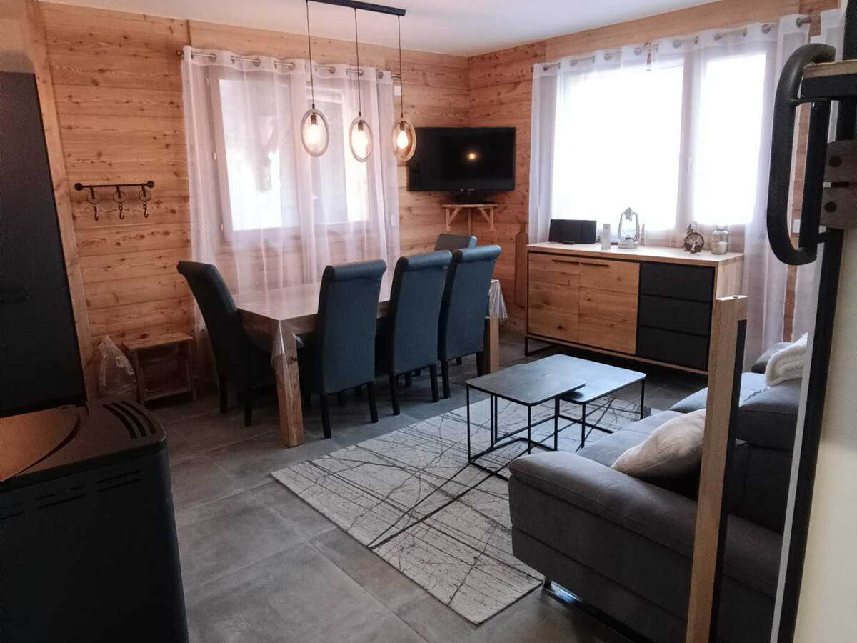 Appartement 7 pers. avec poêle et 2 terrasses à Vars - Photo 2