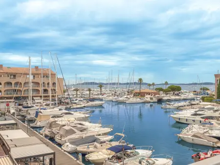 Apt 3 pièces Port de la Gavine, vue mer à 20 m : photo 22
