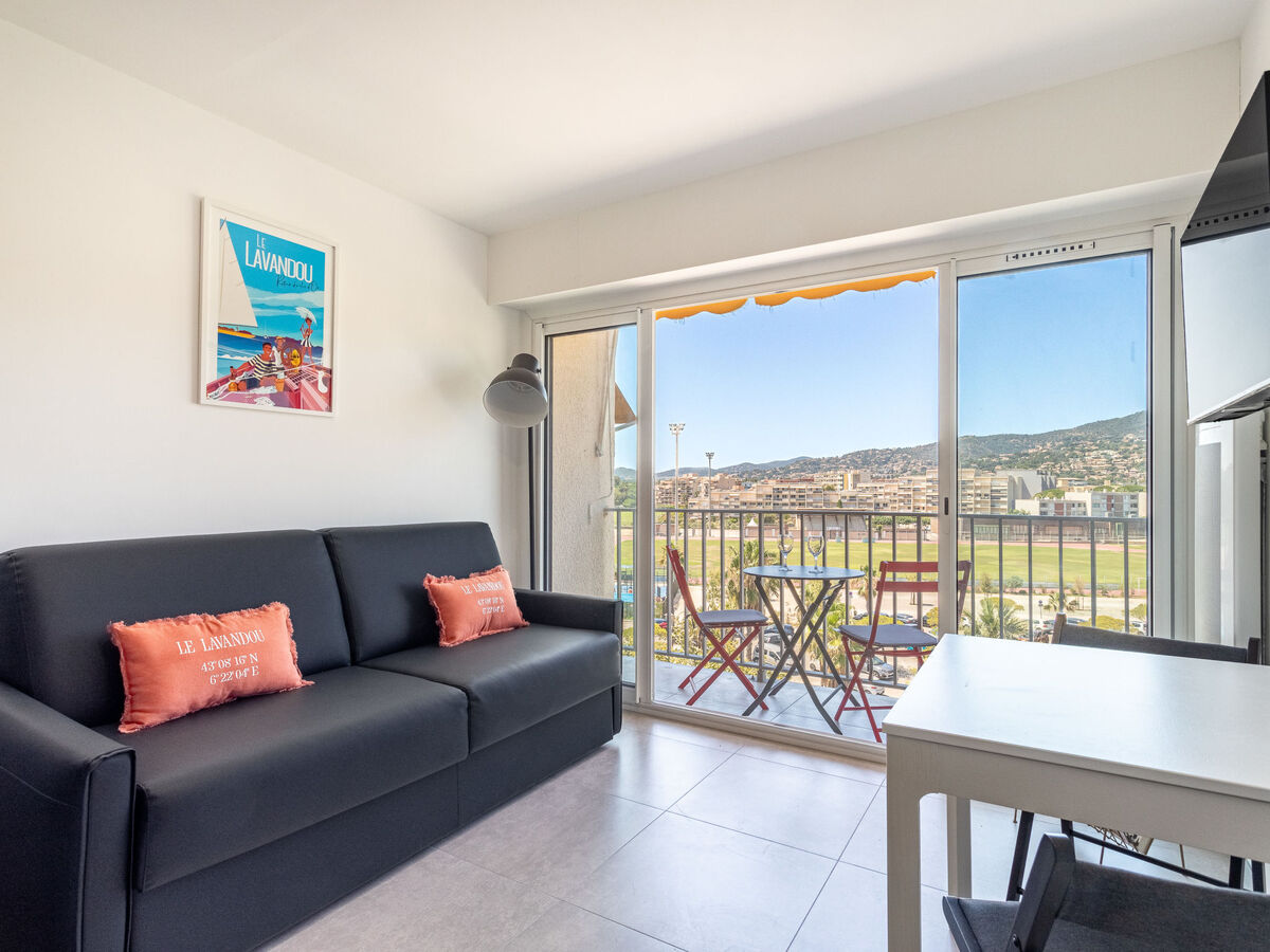 Studio 20 m² au Lavandou, 50 m de la plage - Photo 1