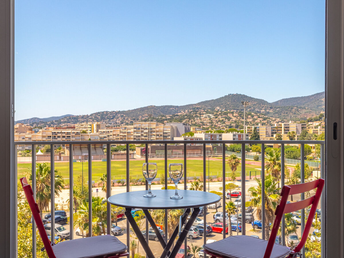 Studio 20 m² au Lavandou, 50 m de la plage - Photo 3