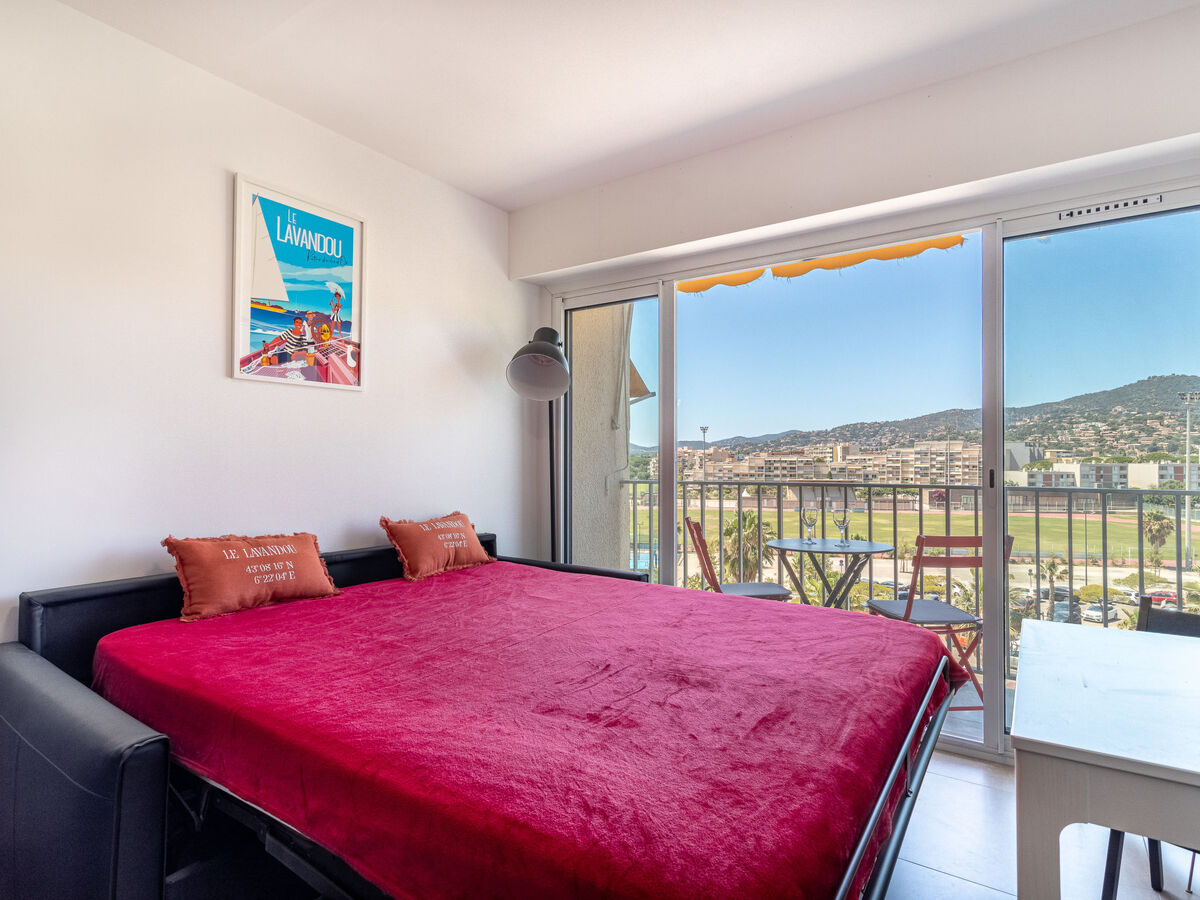 Studio 20 m² au Lavandou, 50 m de la plage - Photo 8
