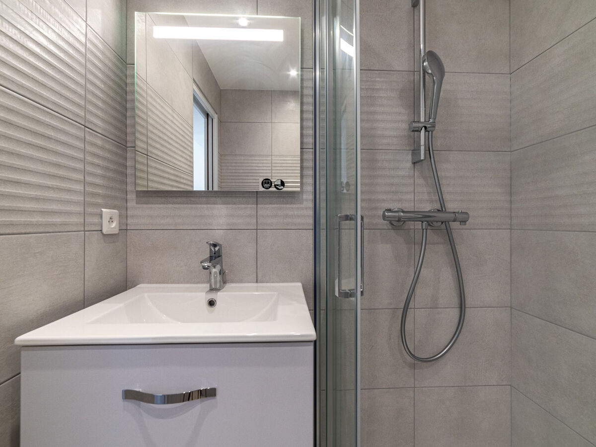 Studio 20 m² au Lavandou, 50 m de la plage - Photo 14