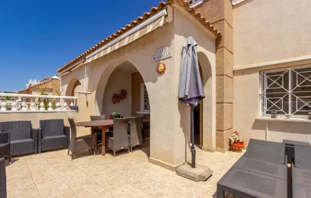 Maison 4 chambres avec piscine commune à Torrevieja : photo 8
