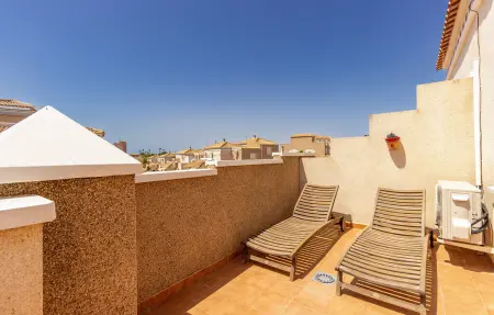 Maison 4 chambres avec piscine commune à Torrevieja : photo 14
