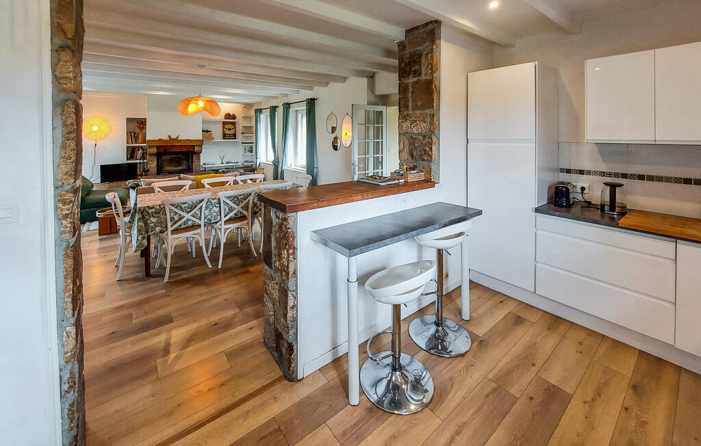 Maison 10 pers. avec piscine chauffée à Ploubezre - Photo 23
