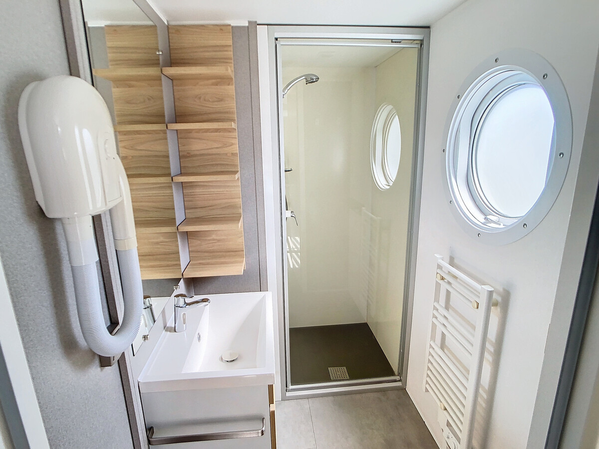 Mobil-home 2 chambres à 200 m de la plage, Jullouville - Photo 6