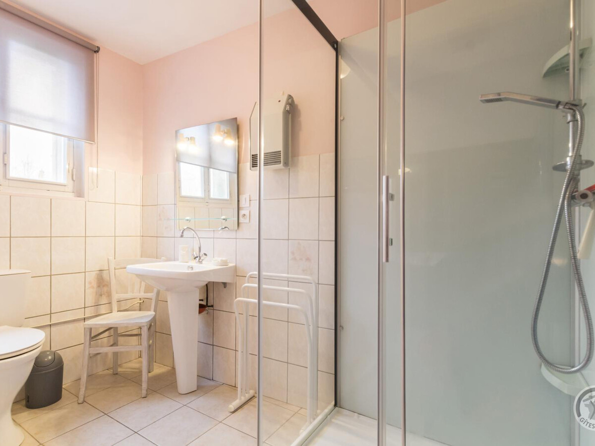 Gîte 8 pers. avec spa privé et cheminée près Agon - Photo 9
