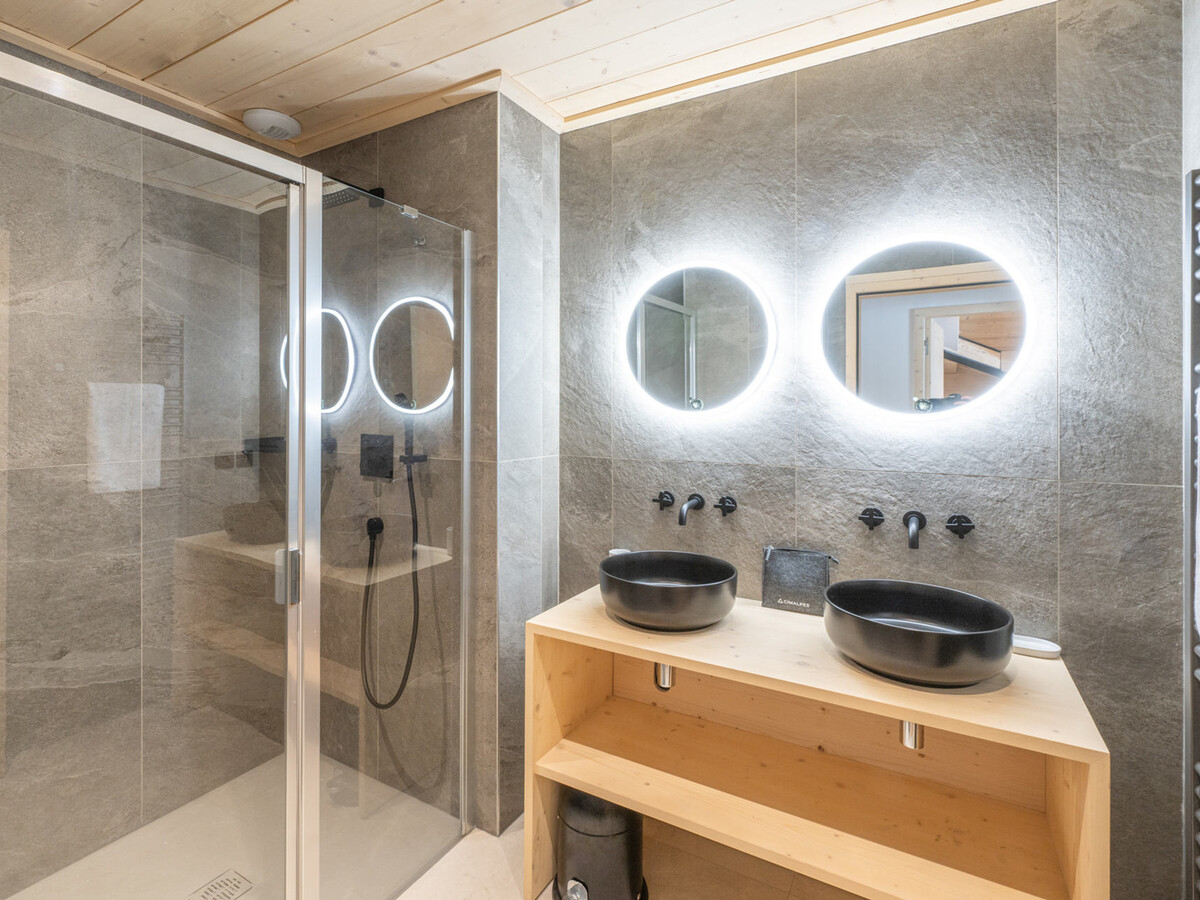 Duplex 125m² Alpe d'Huez, 4 chambres, skis aux pieds - Photo 11
