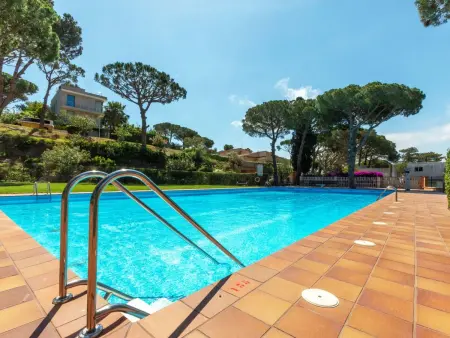 Maison Los Pinos à Playa de Aro – piscine et jardinet : photo 19
