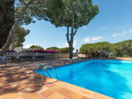Maison Los Pinos à Playa de Aro – piscine et jardinet : photo 20