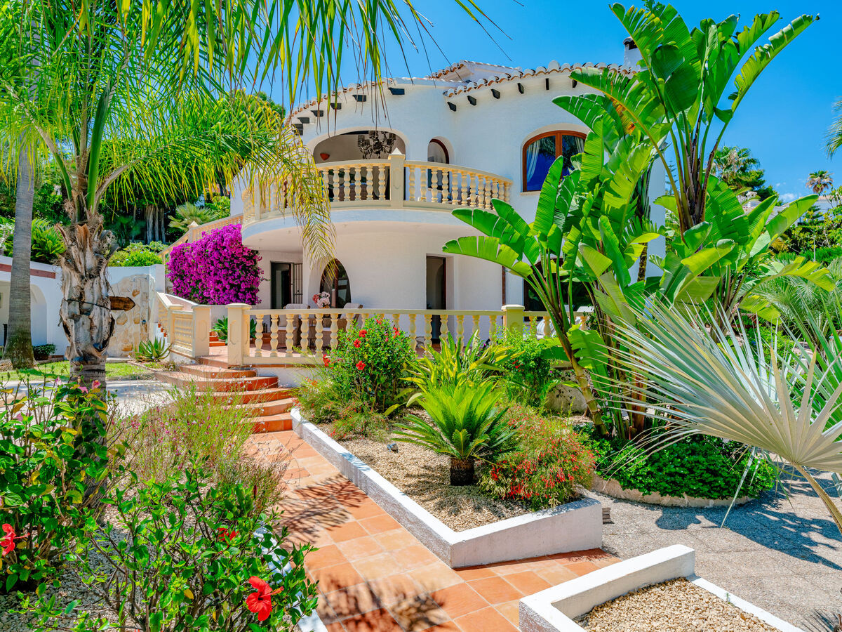 Villa Charme – 300 m², piscine et vue montagne à Javea - Photo 3