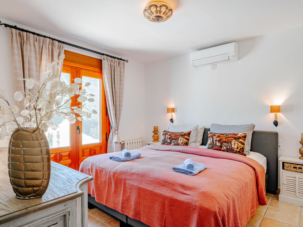 Villa Charme – 300 m², piscine et vue montagne à Javea - Photo 5