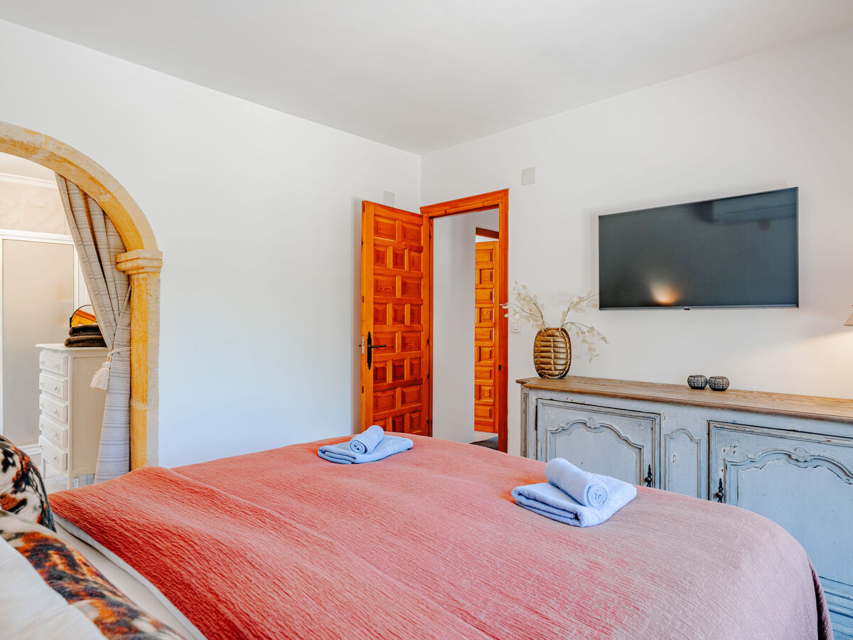 Villa Charme – 300 m², piscine et vue montagne à Javea - Photo 17