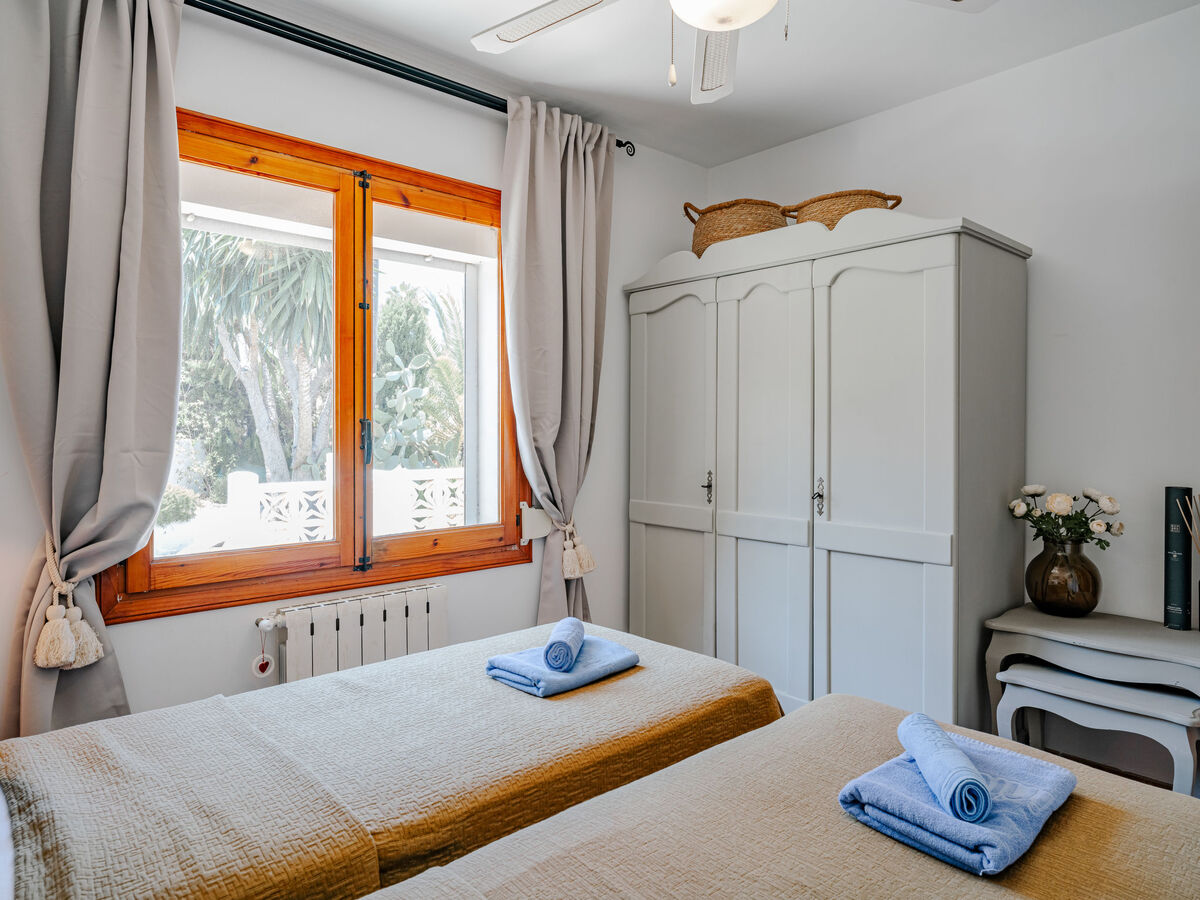 Villa Charme – 300 m², piscine et vue montagne à Javea - Photo 20