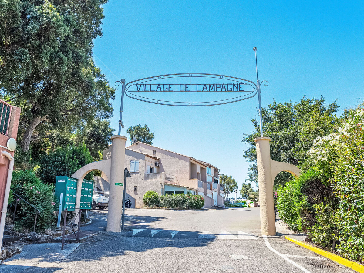 Maison rénovée 2023 avec piscine à Cogolin - Photo 20