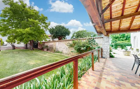 Maison 5 personnes à Ligné - Photo 1
