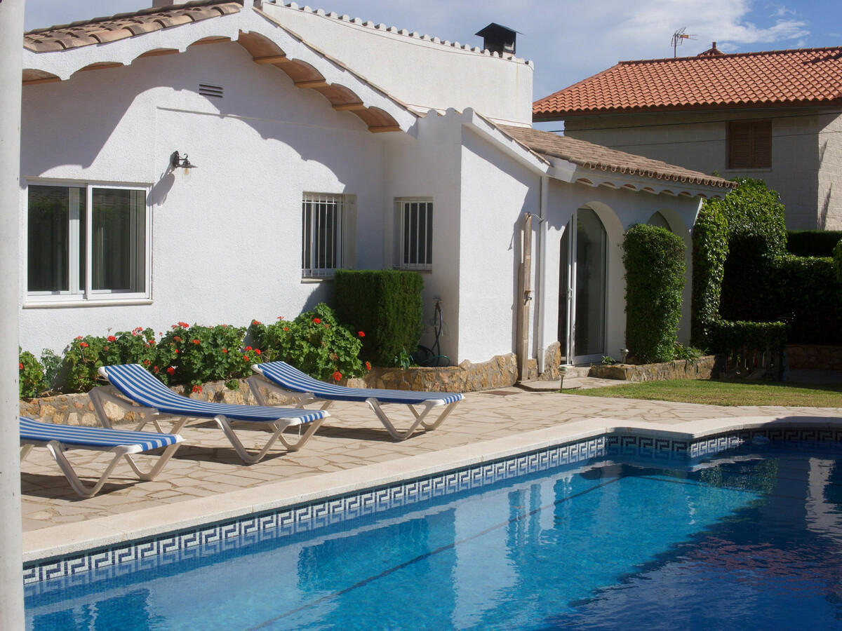 Villa 3 chambres avec piscine à 500 m de la côte - Photo 2