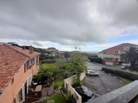 Studio Renové avec Balcon à Deux Pas des Plages d'Anglet - Photo 12