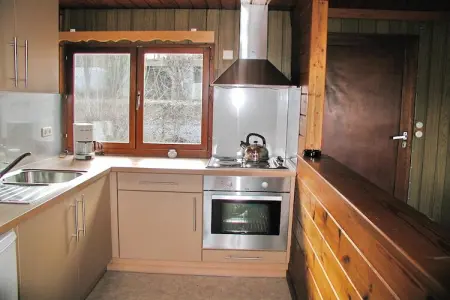 Bungalow bois 6 pers. en parc de vacances à Jupille : photo 8