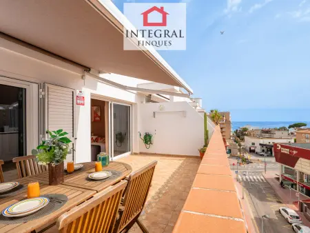 Appartement moderne à Palamós, 3 chambres, terrasse, à 2 min de la plage et proche du centre - Photo 1