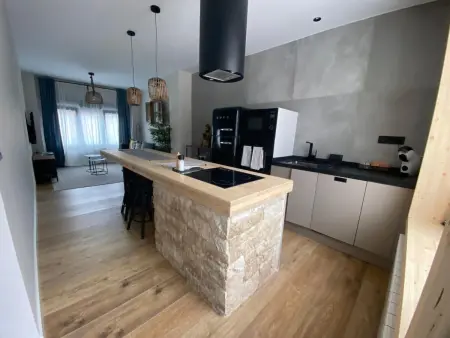 Location appartement à Santander, Appartement lumineux et moderne au cœur de Santander, proche gares et centre-ville, très calme.