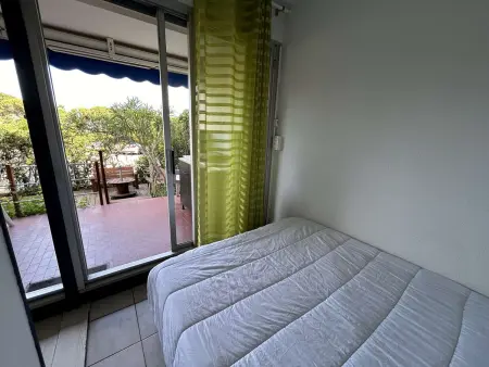 Deux pièces cabine avec piscine et terrasse 32 m² - Port Camargue : photo 13