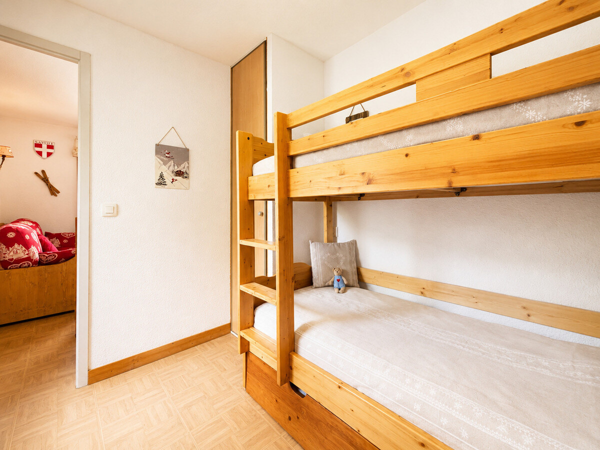Appartement 28 m² skis aux pieds avec piscine intérieure - Photo 10