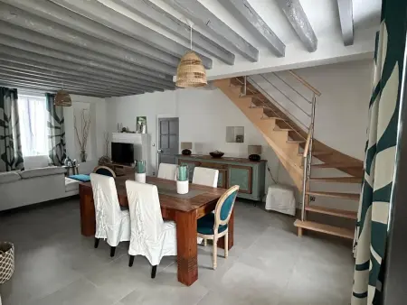 Gîte contemporain 8 pers., piscine et jardin à Saint-Éloy-de-Gy : photo 2