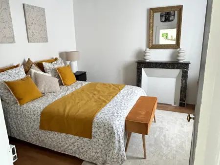 Gîte contemporain 8 pers., piscine et jardin à Saint-Éloy-de-Gy : photo 8