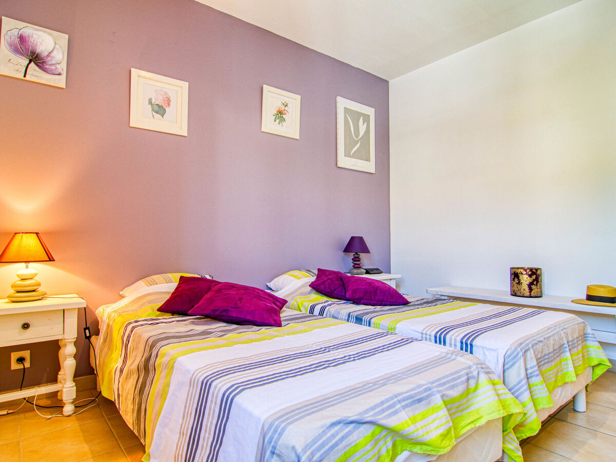 Villa Les Genêts – Maison 2 chambres avec piscine - Photo 13