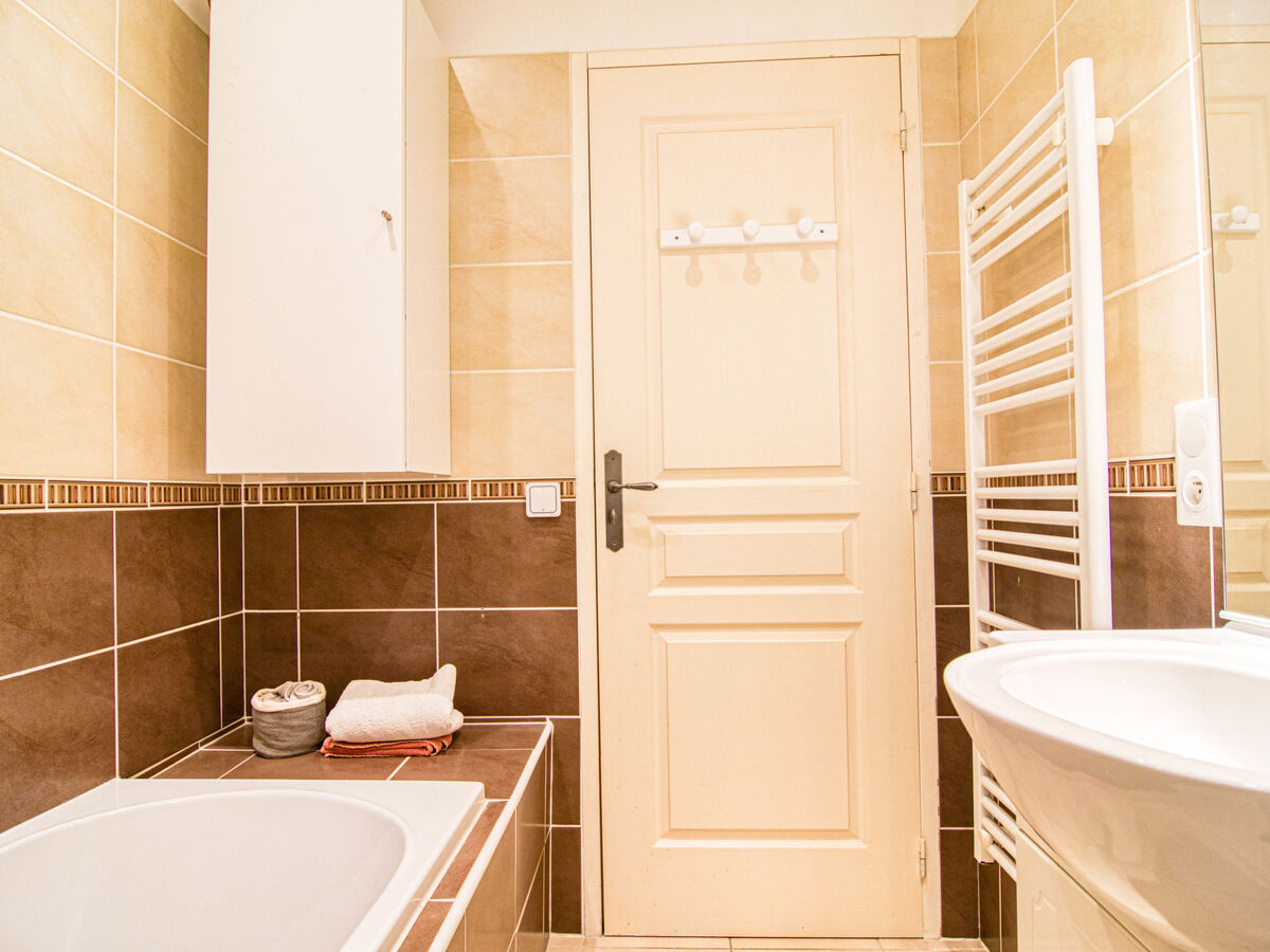 Villa Les Genêts – Maison 2 chambres avec piscine - Photo 15