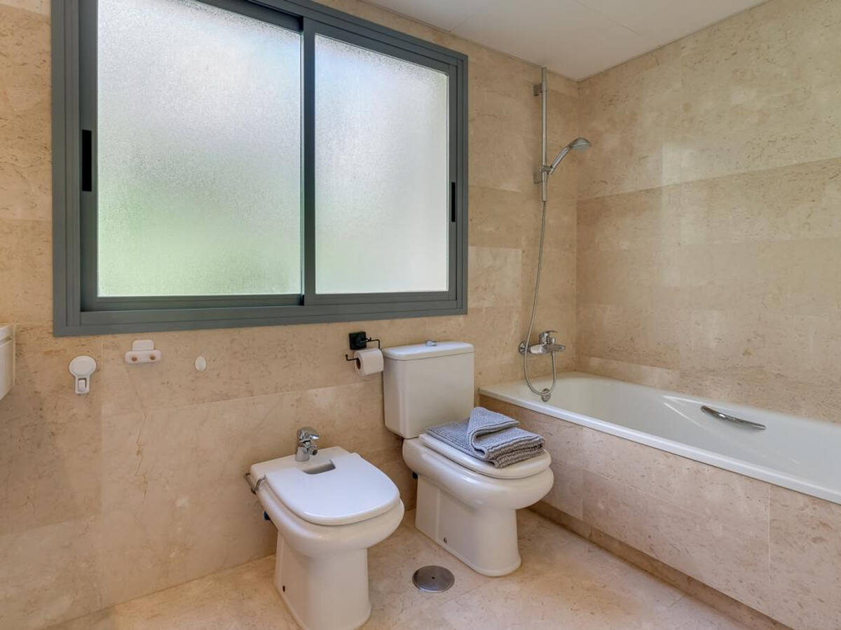 Maison de ville Cabopino, 3 étages, piscine et plage - Photo 9