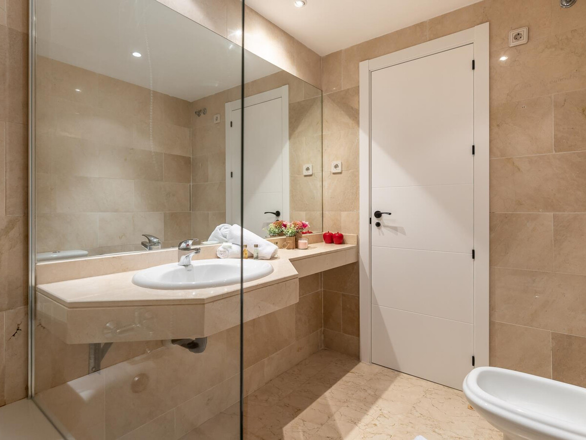 Appartement 2 ch à Puerto Banús, 200 m de la plage - Photo 10