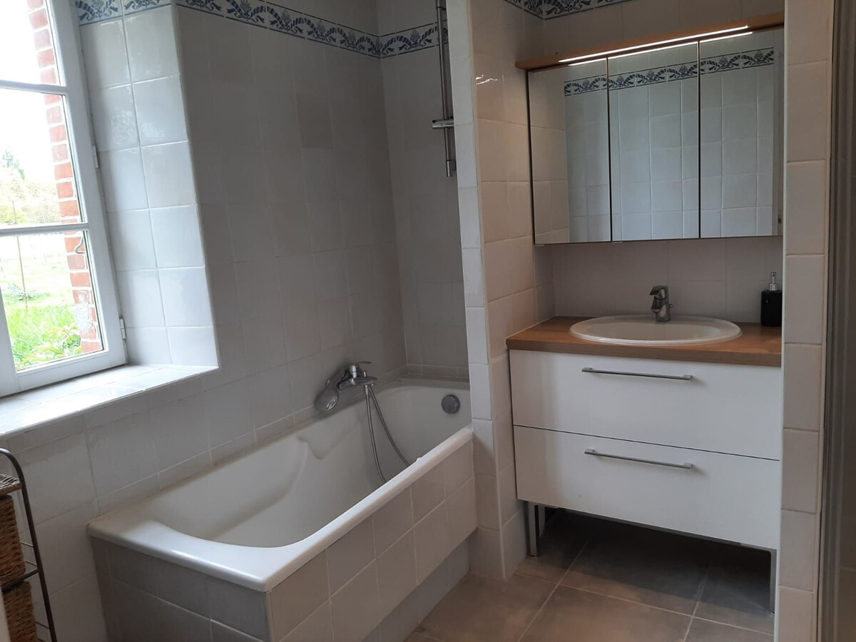 Gîte Champêtre avec Home Cinéma et Verger Libre Cueillette - Photo 9