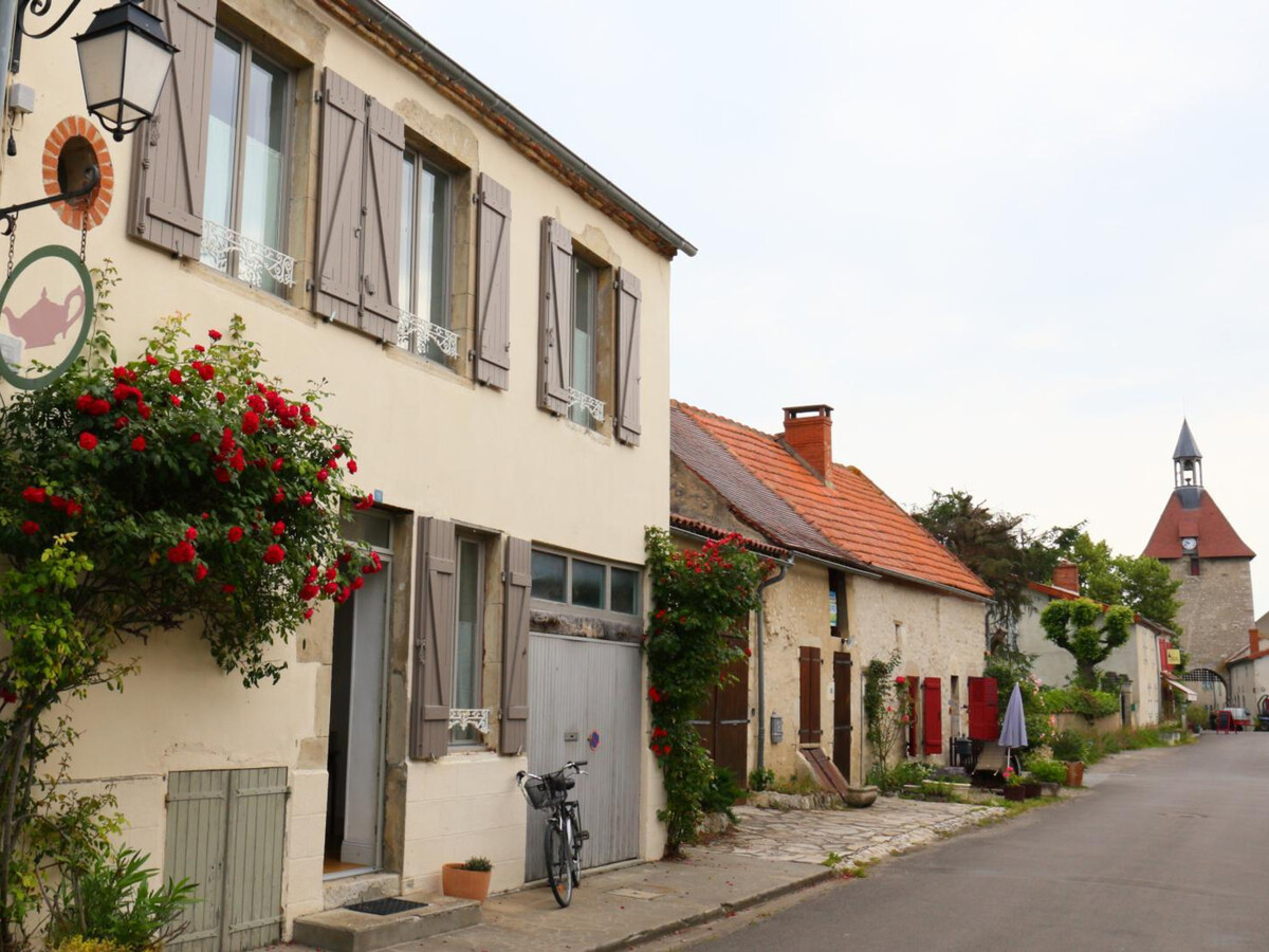 Gîte 6 pers. avec verrière et jardin clos à Charroux - Photo 21