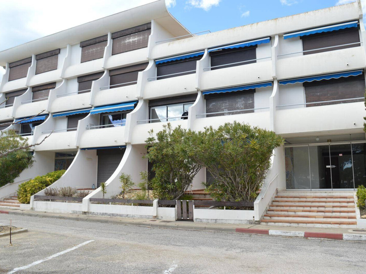 T2 climatisé vue mer avec parking - Port Camargue - Photo 7