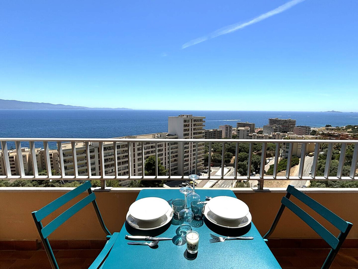 Appartement 1 pièce vue mer avec parking à Ajaccio - Photo 15