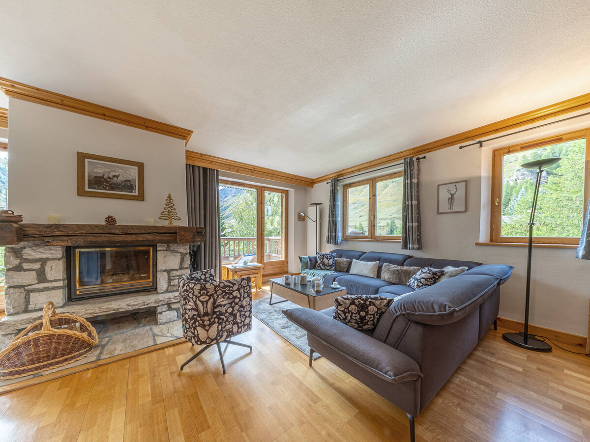 Appartement 75m² standing, cheminée et balcon Sud – Val-d'Isère - Photo 3