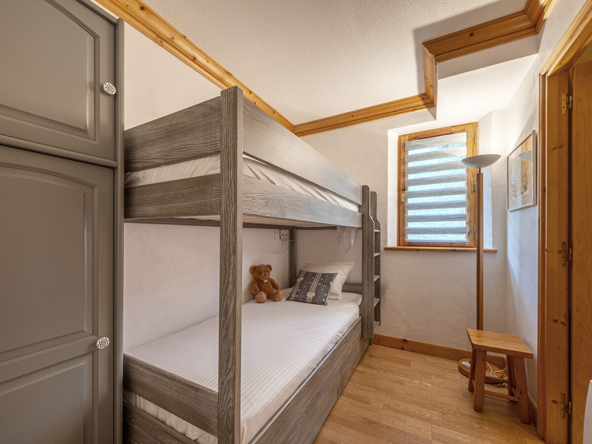 Appartement 75m² standing, cheminée et balcon Sud – Val-d'Isère - Photo 11