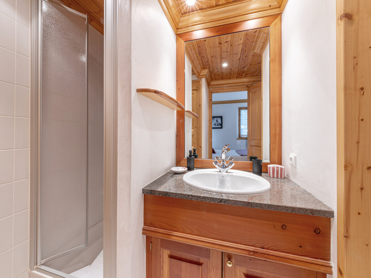 Appartement 75m² standing, cheminée et balcon Sud – Val-d'Isère - Photo 13