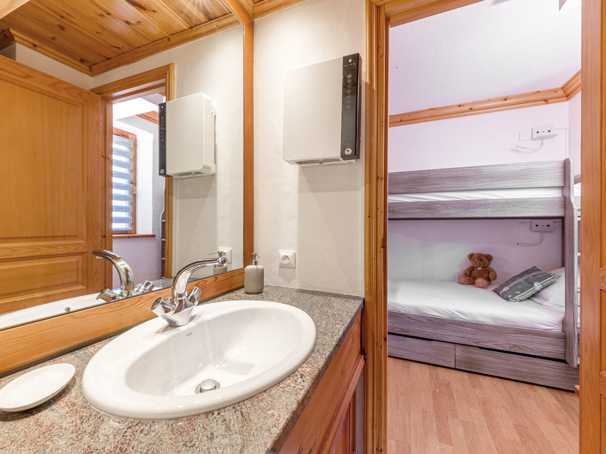 Appartement 75m² standing, cheminée et balcon Sud – Val-d'Isère - Photo 16