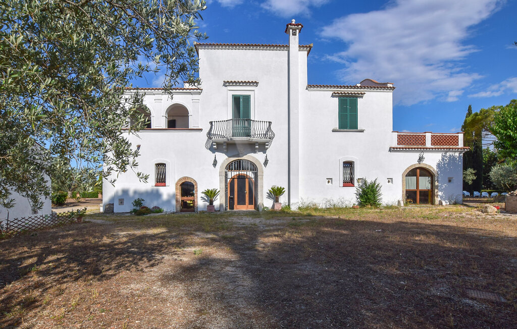 Maison 18 personnes à Lucera, cave à vin et billard - Photo 1
