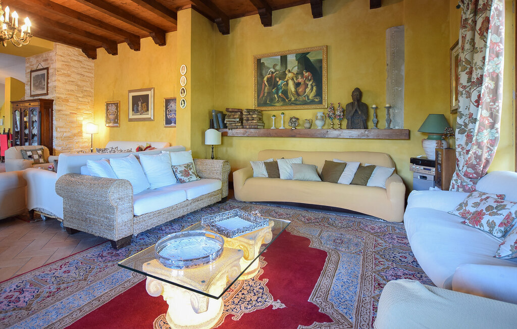 Maison 18 personnes à Lucera, cave à vin et billard - Photo 2