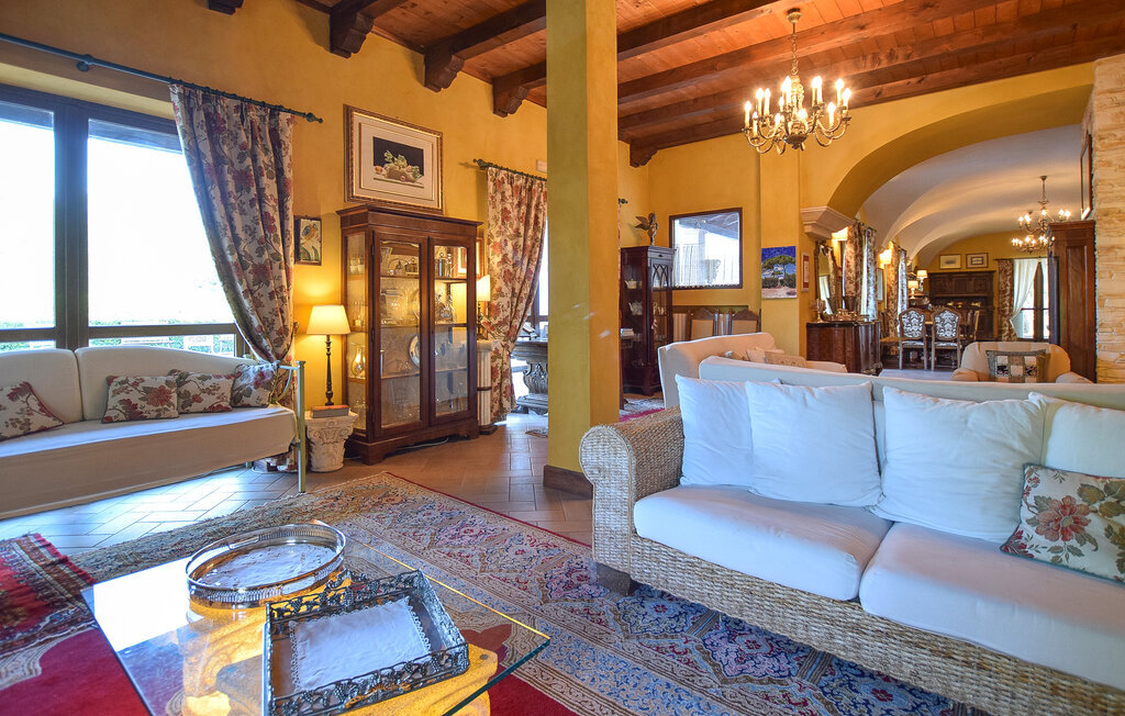 Maison 18 personnes à Lucera, cave à vin et billard - Photo 18