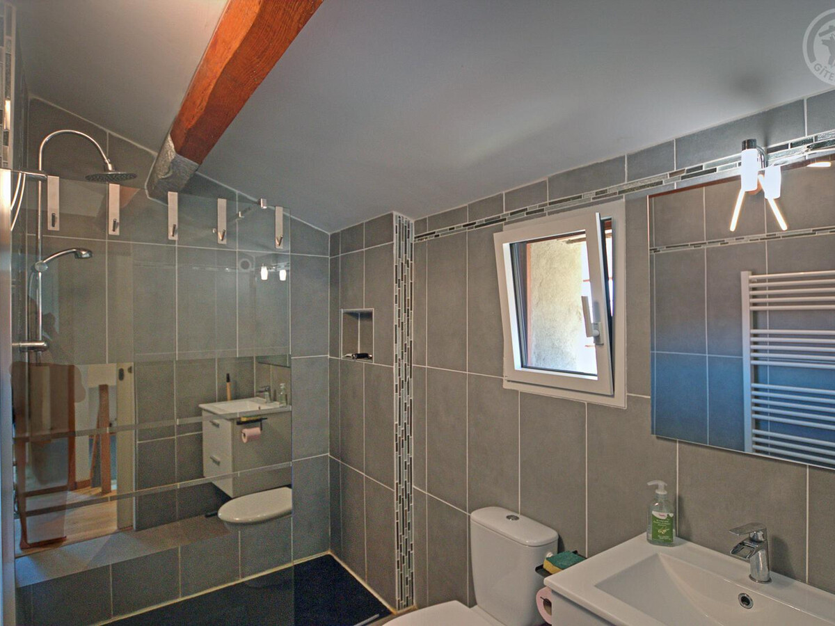 Gîte 4 pers. terrasse 15m² et vue nature à Saint-Chamond - Photo 11