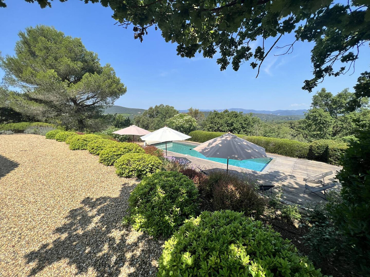 Villa 180m² piscine privée, vue Maures à Gassin - Photo 1