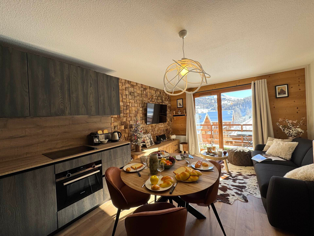 Appartement 6 pers. à Vars, balcon, parking et casier skis - Photo 2
