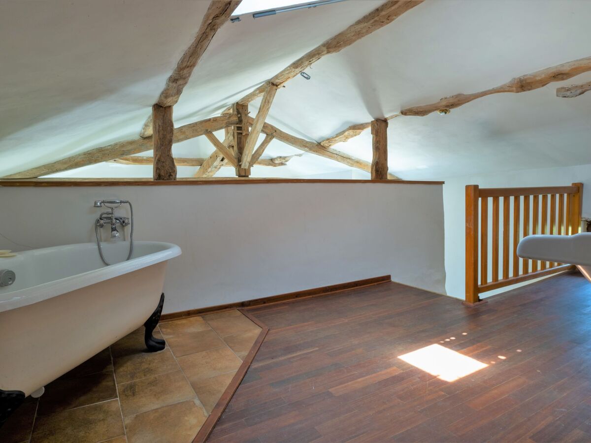 Larroque Haute – Gîte 9 pers. avec piscine à Bourlens - Photo 21